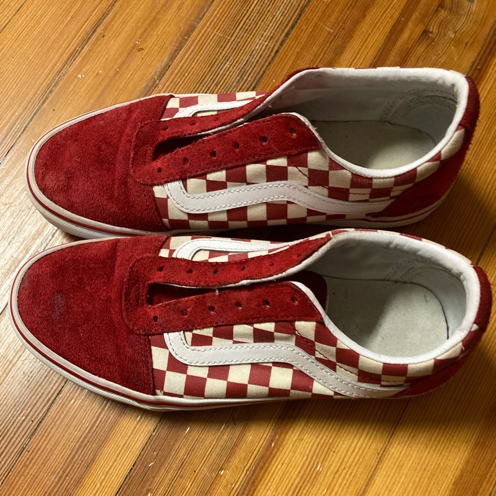 Suede Checkerprint Red and White Vans Size 9 in Womens lightly worn and cleaned